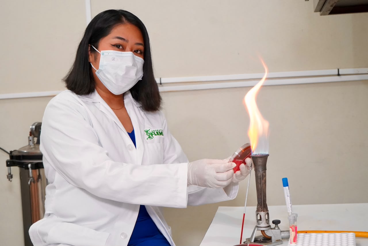 Laboratorio Fleming instalaciones y equipo